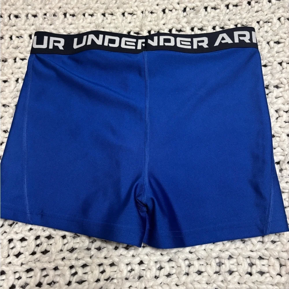 Under Armour sleek sporty